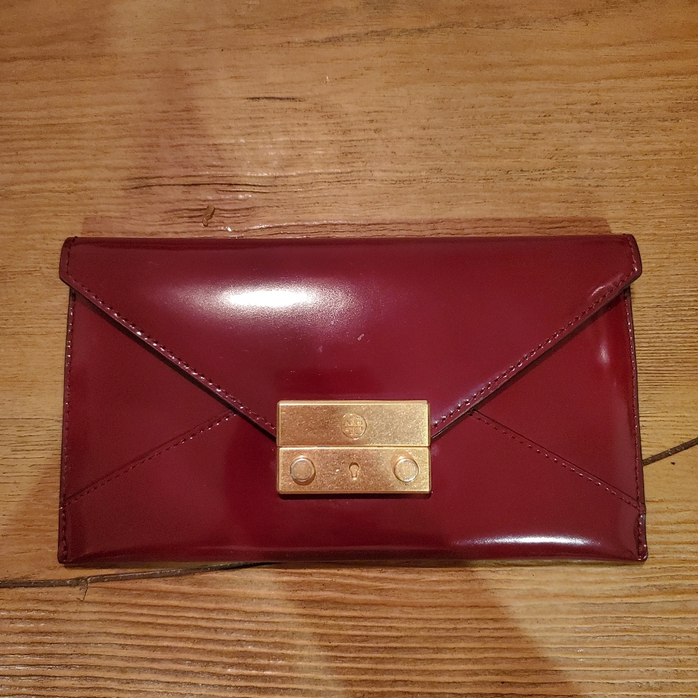 Tory Burch wallet